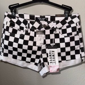 UNWORN rue 21 checkered shorts